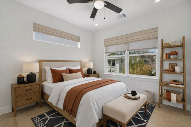 2006 Sl Davis Ave 3, Austin, TX 78702