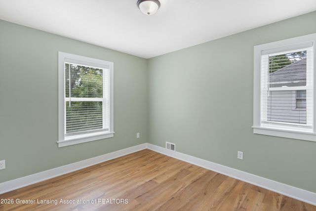 912 N Chestnut Street, Lansing, MI 48906