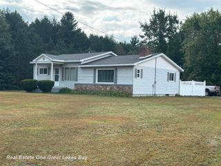 2750 E Deckerville Road, Caro, MI 48723