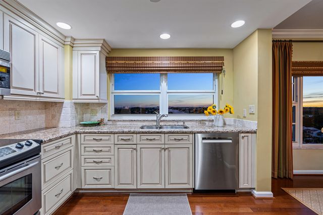 400 Seasage Drive 1101, Delray Beach, FL 33483