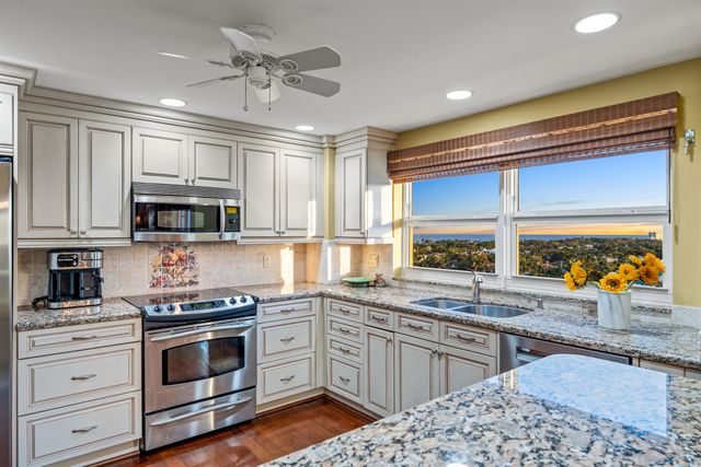 400 Seasage Drive 1101, Delray Beach, FL 33483