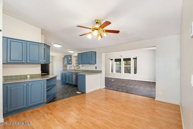 2192 W Yorkshire Ave, Coeur D'alene, ID 83815