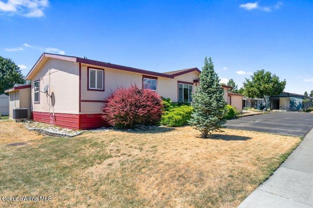 2192 W Yorkshire Ave, Coeur D'alene, ID 83815