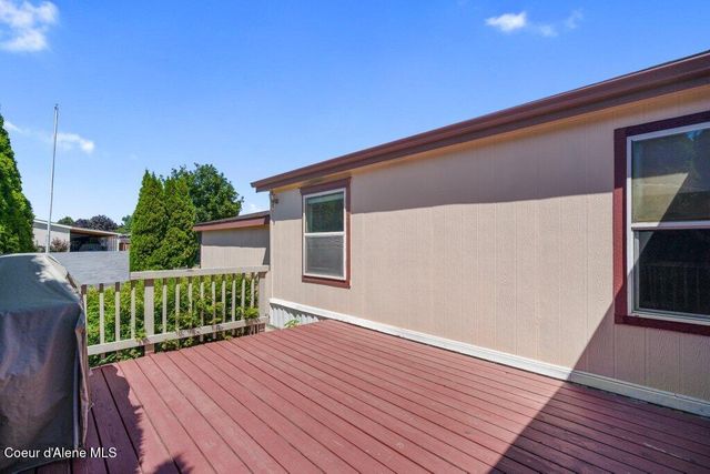 2192 W Yorkshire Ave, Coeur D'alene, ID 83815