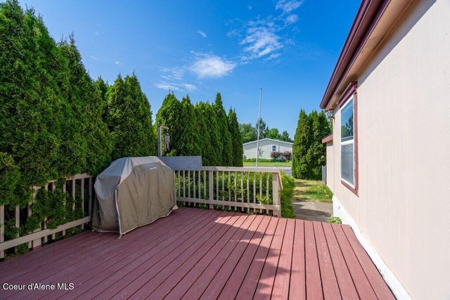2192 W Yorkshire Ave, Coeur D'alene, ID 83815