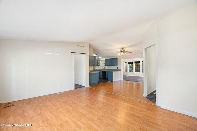 2192 W Yorkshire Ave, Coeur D'alene, ID 83815