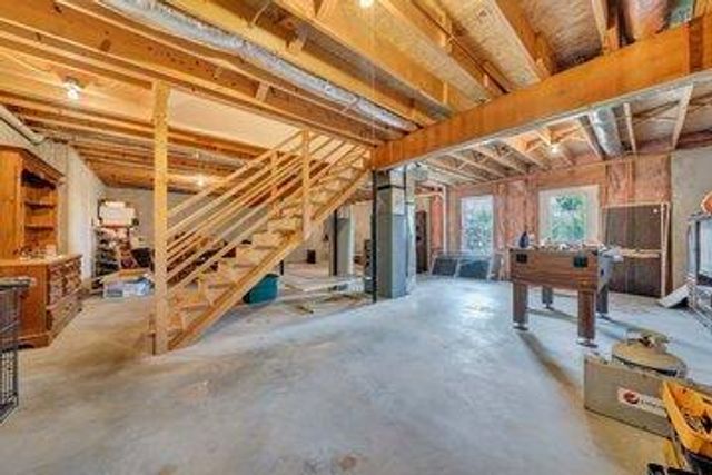 6411 Garrett LN, Roanoke, VA 24019