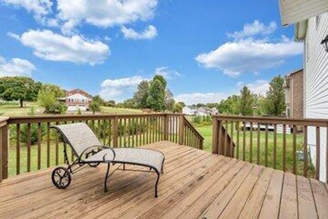 6411 Garrett LN, Roanoke, VA 24019