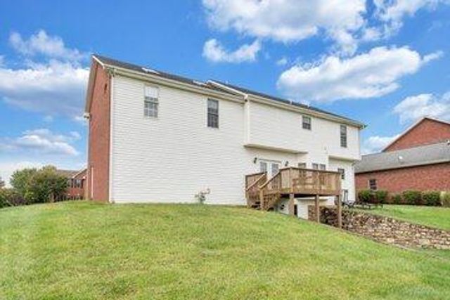 6411 Garrett LN, Roanoke, VA 24019