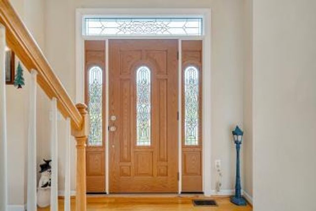 6411 Garrett LN, Roanoke, VA 24019