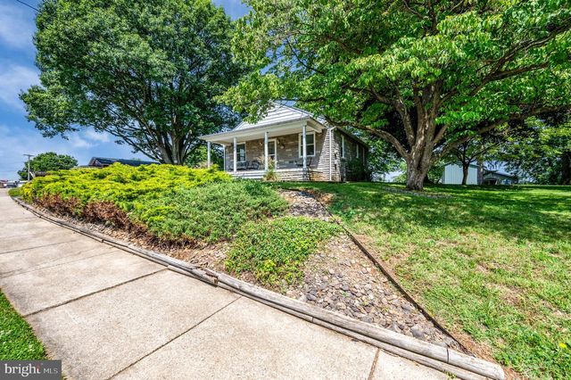 959 GREENWAY TER, Reading, PA 19607