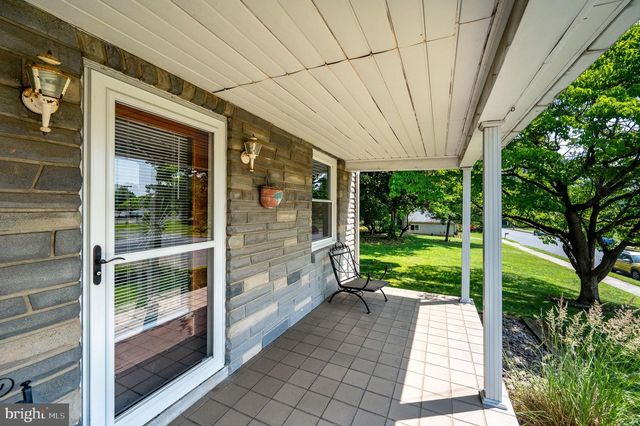 959 GREENWAY TER, Reading, PA 19607
