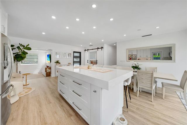 8640 SW 125th St, Miami, FL 33156