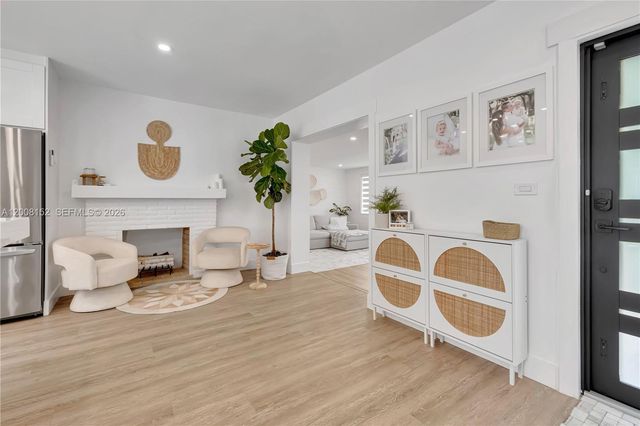 8640 SW 125th St, Miami, FL 33156