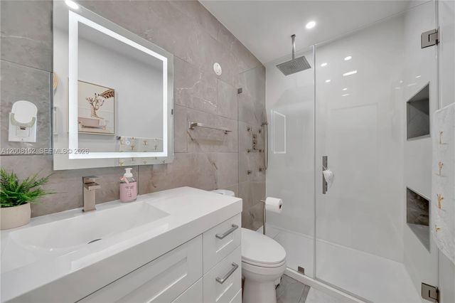 8640 SW 125th St, Miami, FL 33156