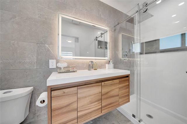 8640 SW 125th St, Miami, FL 33156