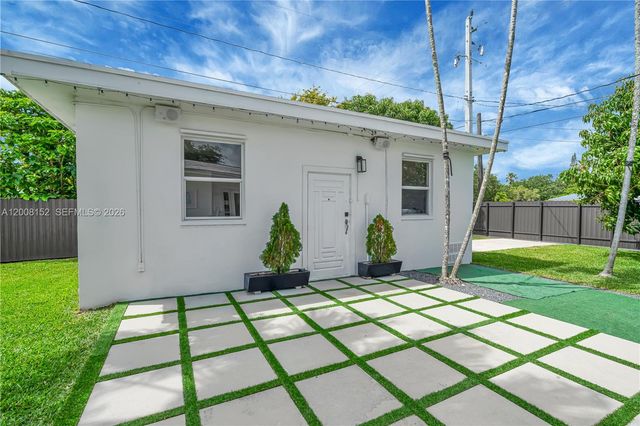 8640 SW 125th St, Miami, FL 33156