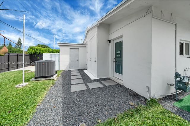 8640 SW 125th St, Miami, FL 33156