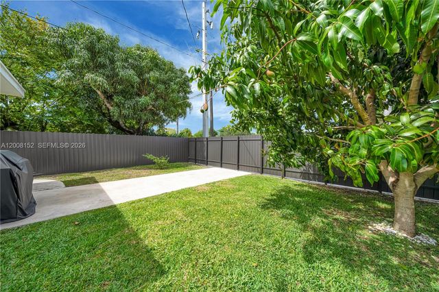 8640 SW 125th St, Miami, FL 33156