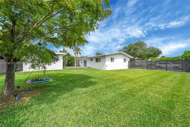 8640 SW 125th St, Miami, FL 33156