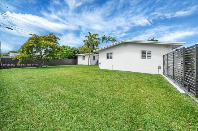 8640 SW 125th St, Miami, FL 33156