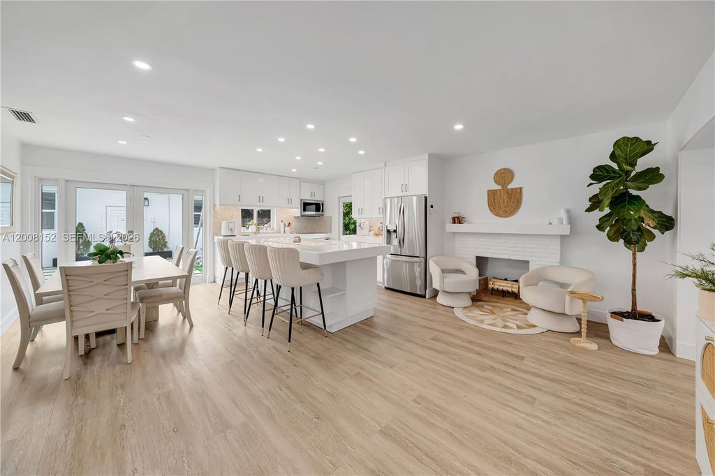 8640 SW 125th St, Miami, FL 33156