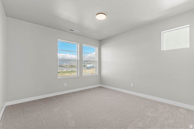 5042 W GREEN ASH LN, Highland, UT 84003