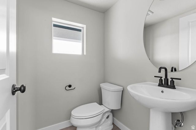 5042 W GREEN ASH LN, Highland, UT 84003