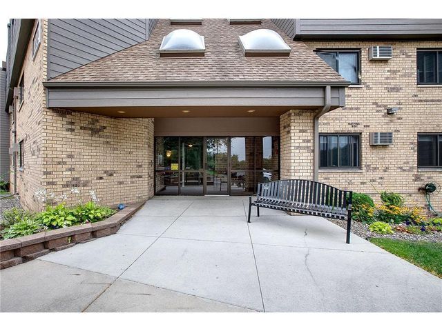 1000 41st Avenue NE 204, Columbia Heights, MN 55421