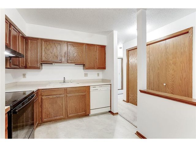 1000 41st Avenue NE 204, Columbia Heights, MN 55421