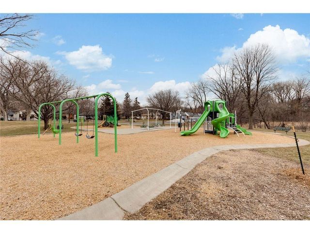 1000 41st Avenue NE 204, Columbia Heights, MN 55421
