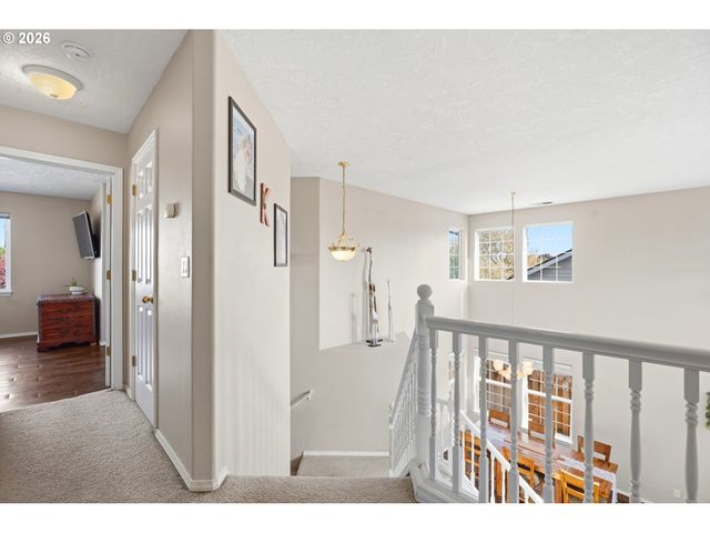 849 MEADOWLAWN Pl, Molalla, OR 97038