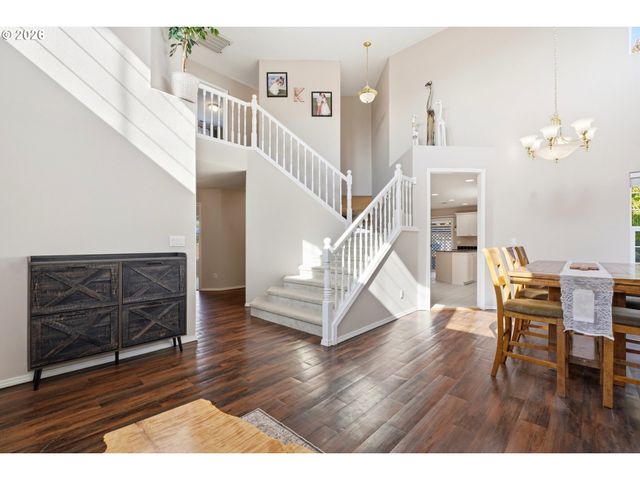 849 MEADOWLAWN Pl, Molalla, OR 97038