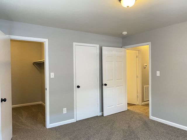 3875 Northeast Dr H, Clarksville, TN 37042