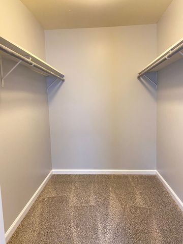 3875 Northeast Dr H, Clarksville, TN 37042