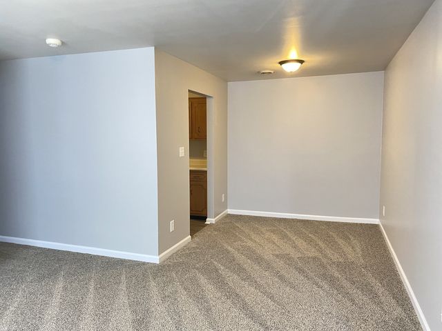 3875 Northeast Dr H, Clarksville, TN 37042