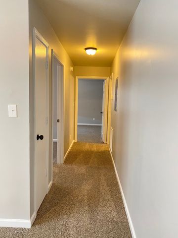 3875 Northeast Dr H, Clarksville, TN 37042