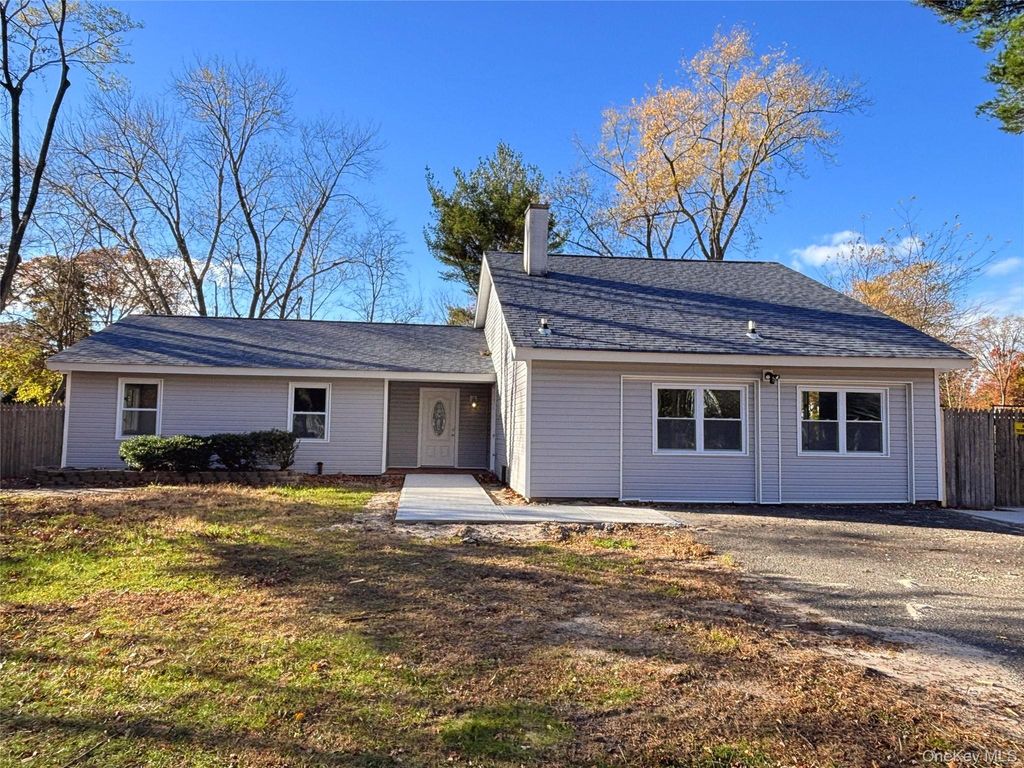 22 Harford Drive, Coram, NY 11727