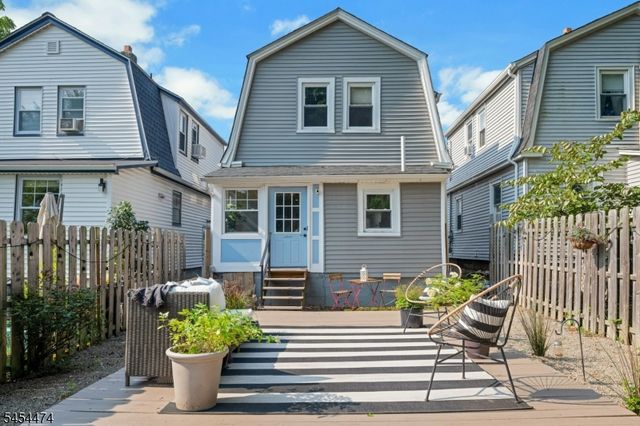 30 Tichenor Pl, Montclair Twp., NJ 07042