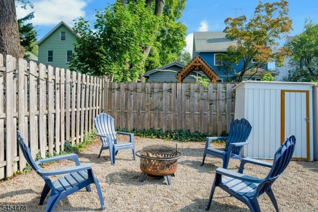 30 Tichenor Pl, Montclair Twp., NJ 07042