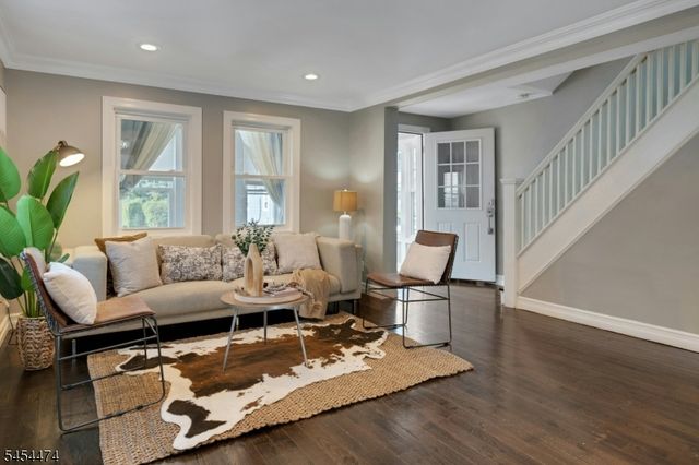 30 Tichenor Pl, Montclair Twp., NJ 07042