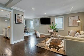 30 Tichenor Pl, Montclair Twp., NJ 07042