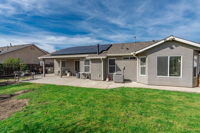 1116 Liberation Way, Lemoore, CA 93245