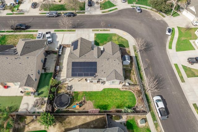 1116 Liberation Way, Lemoore, CA 93245