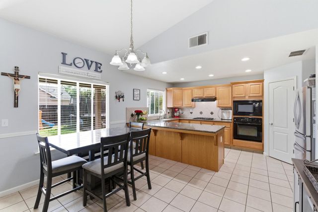 1116 Liberation Way, Lemoore, CA 93245