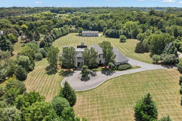 9500 Church Road, Barrington, IL 60010