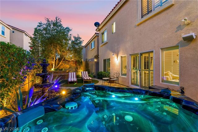 7218 Shannon Ridge Court, Las Vegas, NV 89118