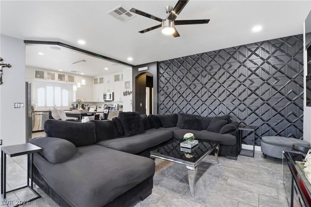 7218 Shannon Ridge Court, Las Vegas, NV 89118