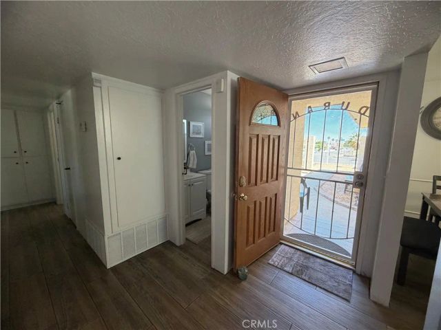 404 Fenmore Drive, Barstow, CA 92311