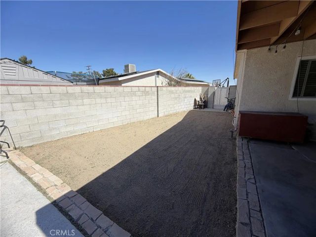 404 Fenmore Drive, Barstow, CA 92311